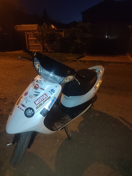 Продаю мопед Yamaha jog 39 ZR