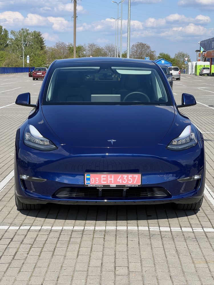 Tesla Model Y Long Range Dual Motor