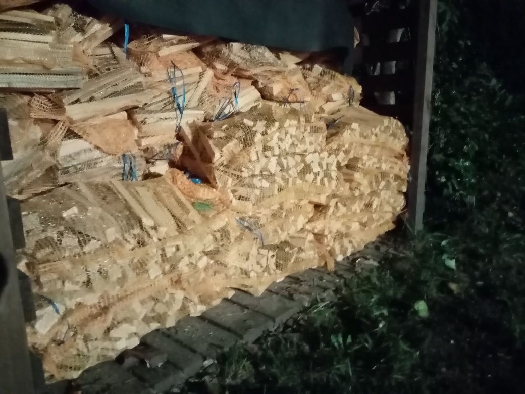 Rozpalka podpalka opał drewno suche workowane