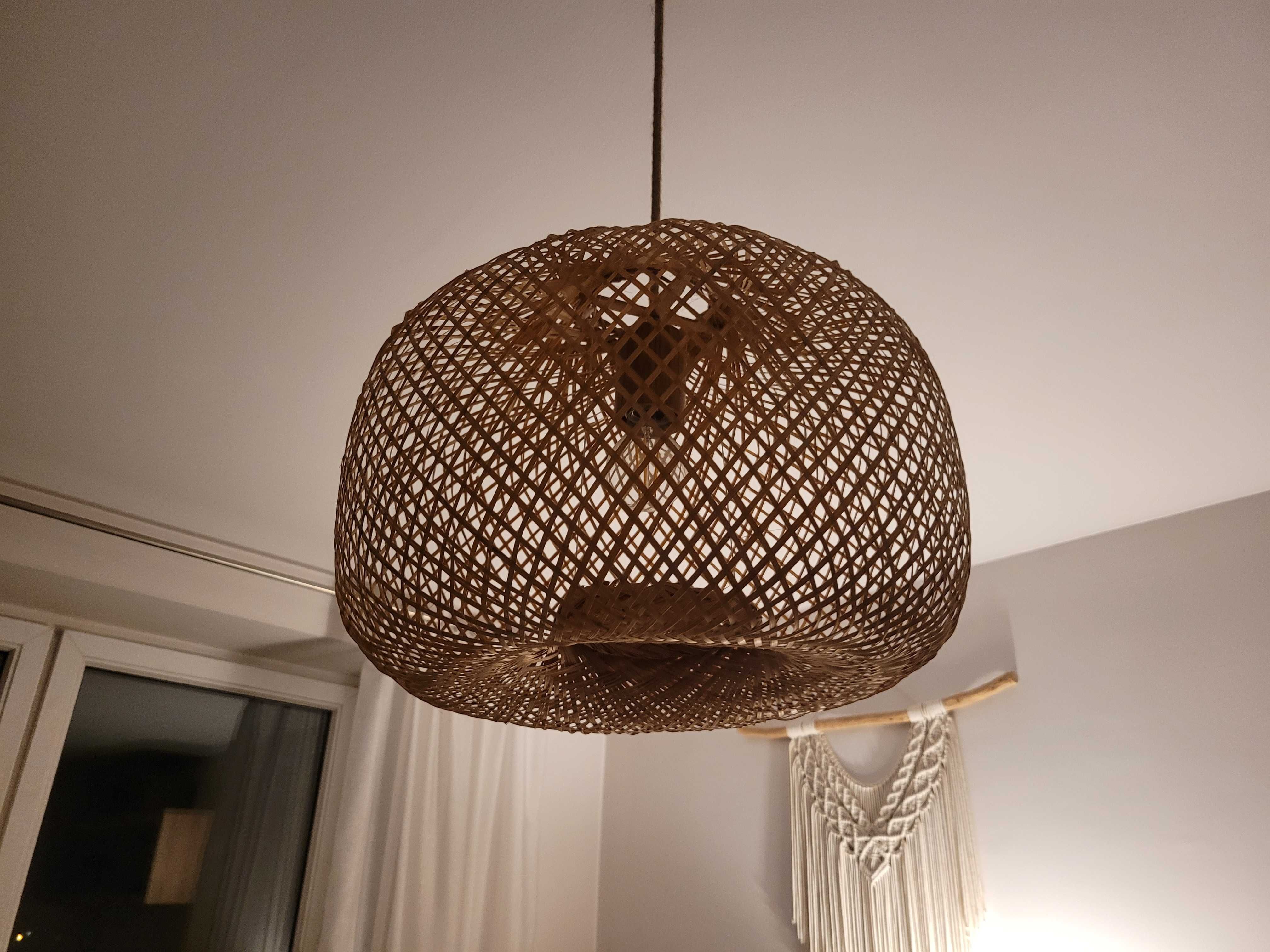 Lampa wisząca klosz rattan boho oprawa dębowa