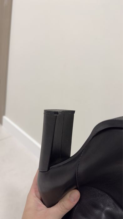 Ботильйони натуральна шкіра 38р