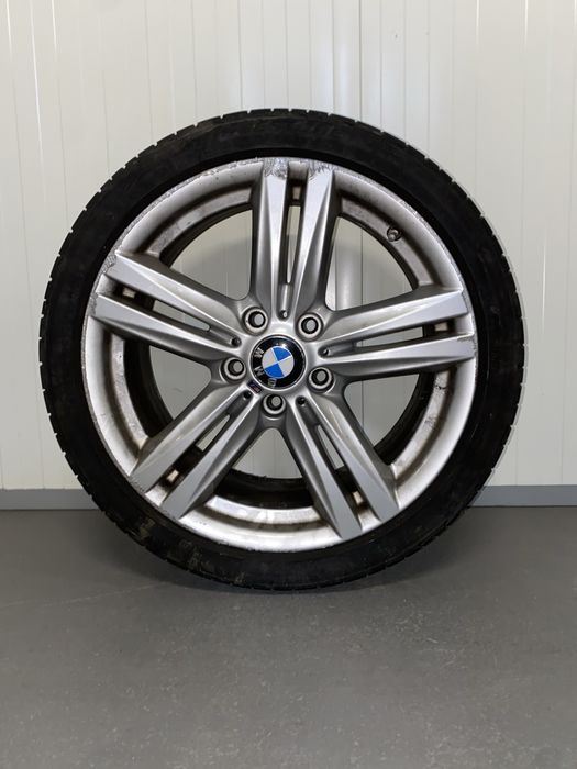 1 Jante original BMW R18 PACK M com pneu.  Furação 5x120.  Jante em muito bom estado.