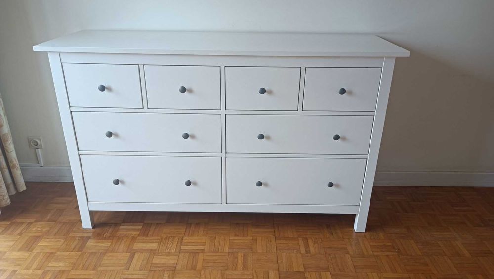 Excelente Cómoda de 8 gavetas