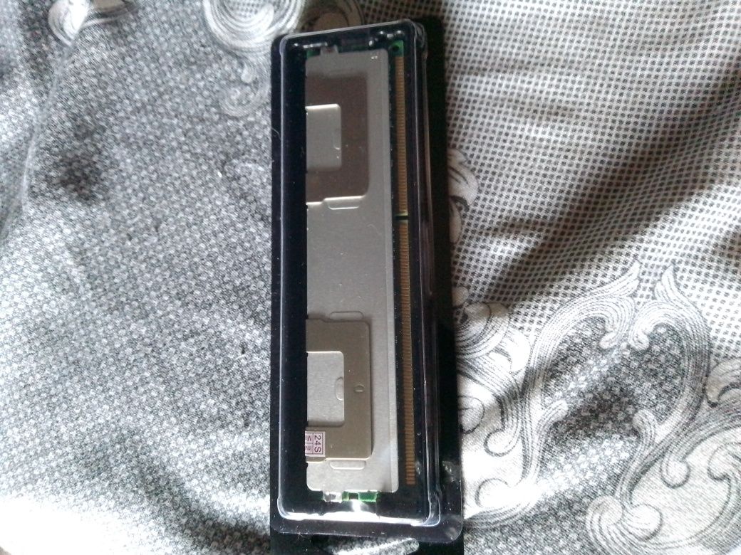 Оперативка на 16gb 1600MHG