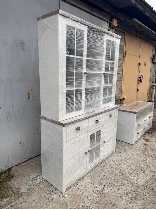 Продаж  меблів для кімнати