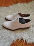 OKAZJA Nowe Buty skórzane białe eleganckie Styl preppy amerykański luz