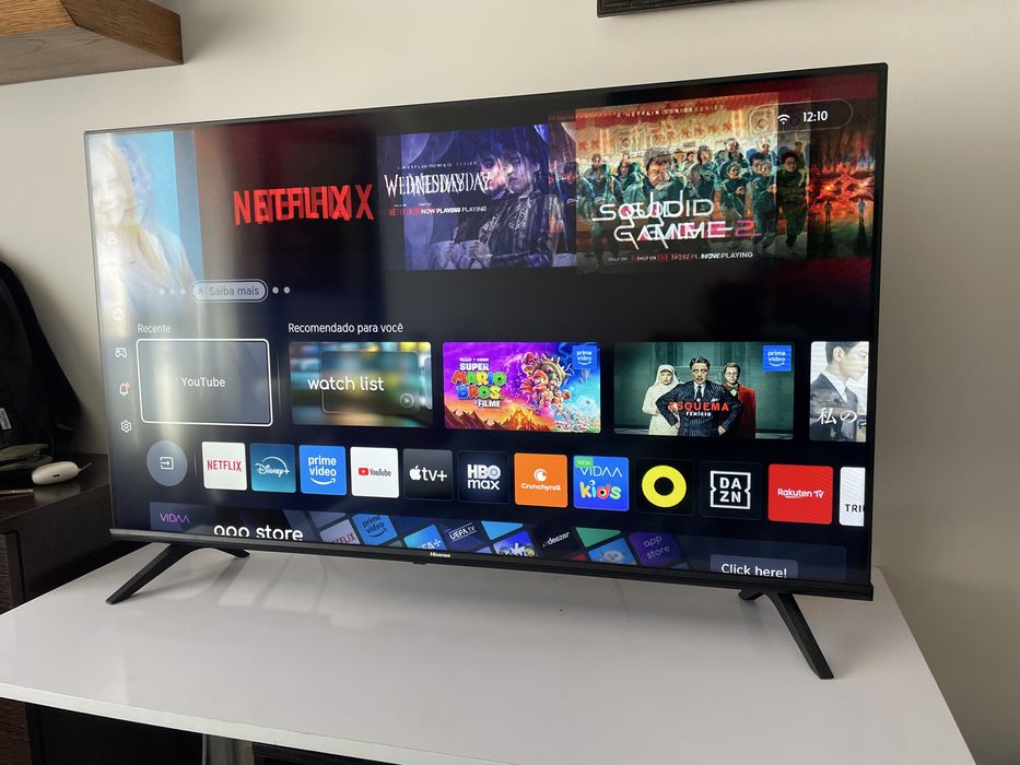 TV Hisense 40’ com Led atrás