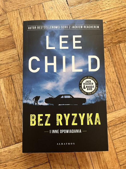 Ksiązki cena 10 zł za sztukę. Kupując cały zestaw 8 zł za szt.u