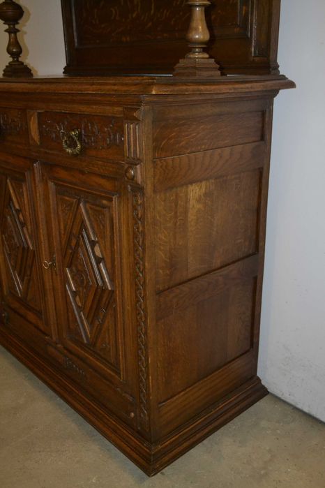 kredens eklektyczny .1910 . dąb