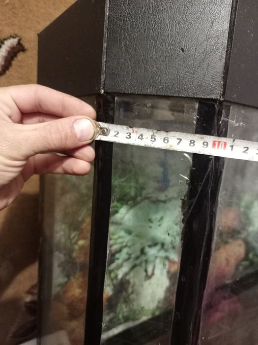 Продам аквариум на 90 литров