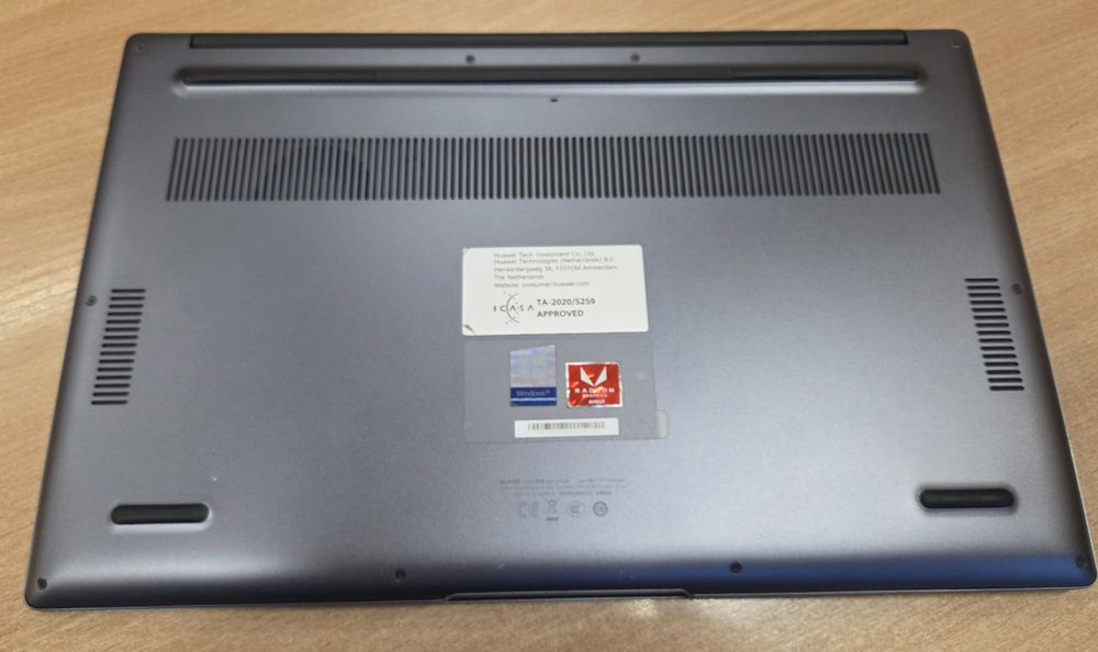 Laptop HUAWEI D 15 2020r. AMD Ryżem 5, 15.6"