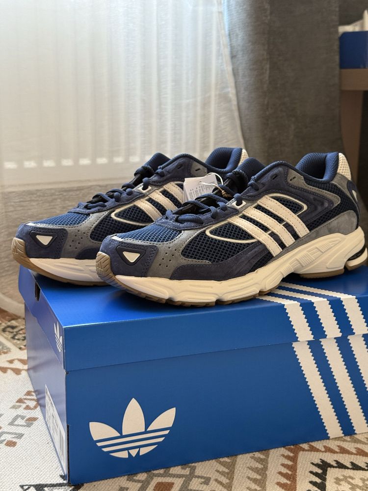 Adidas Response CL
