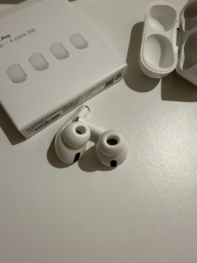 AirPods Pro z nowymi gumkami