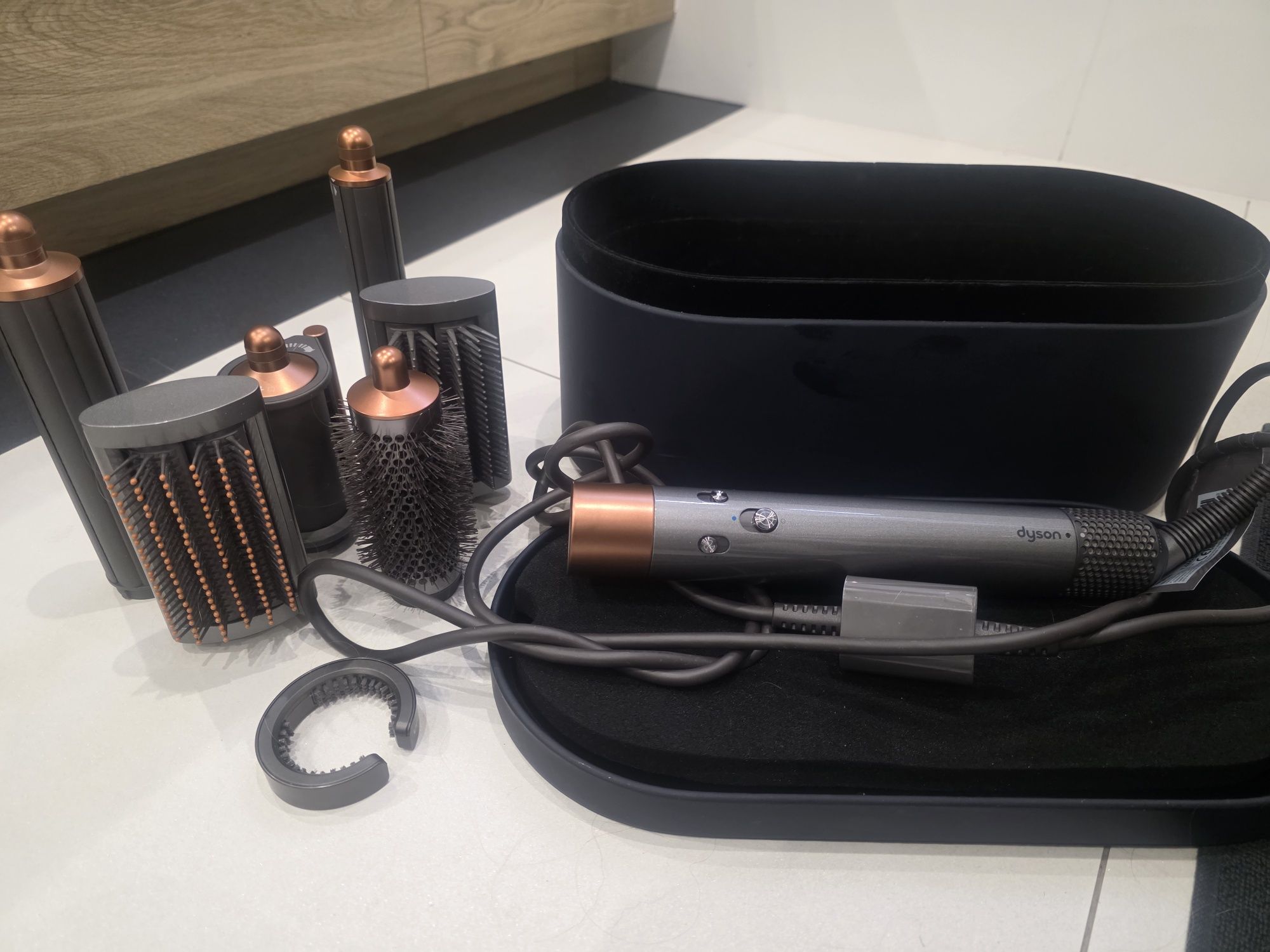 Dyson airstrait stan idealny