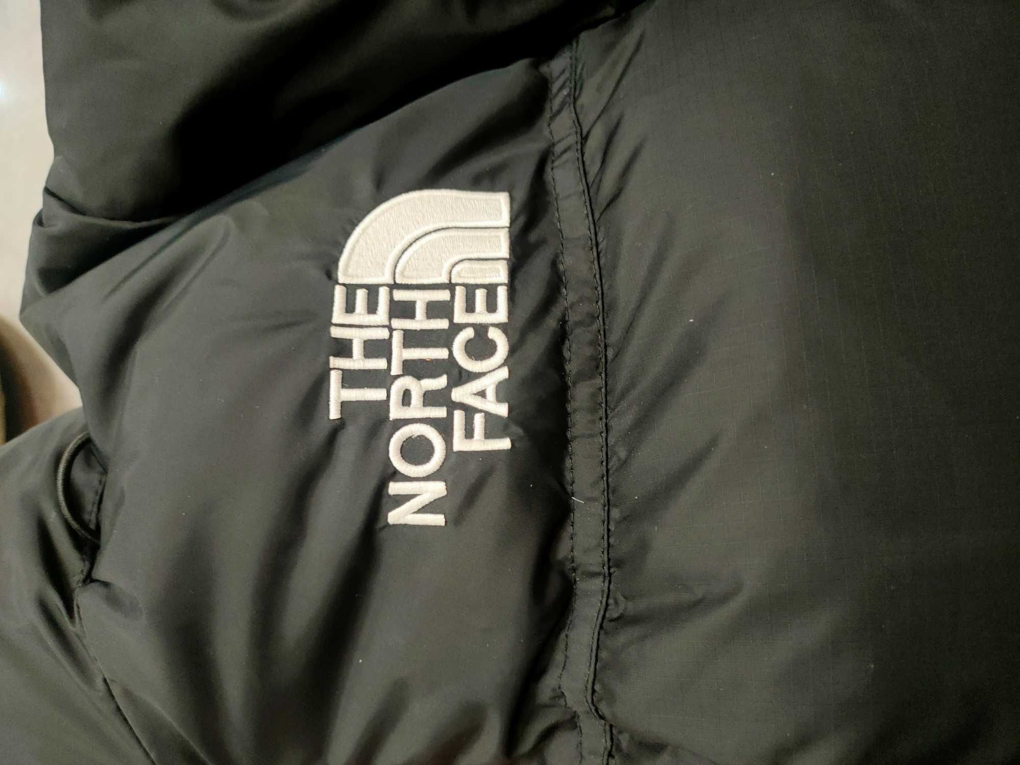 The North face TNF Black Teen 1996 Retro Nuptse Jacket S