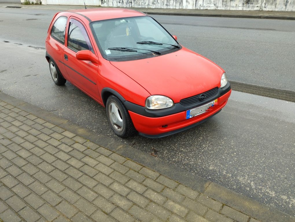 Opel corsa 1.5 TD c/ direção assistida