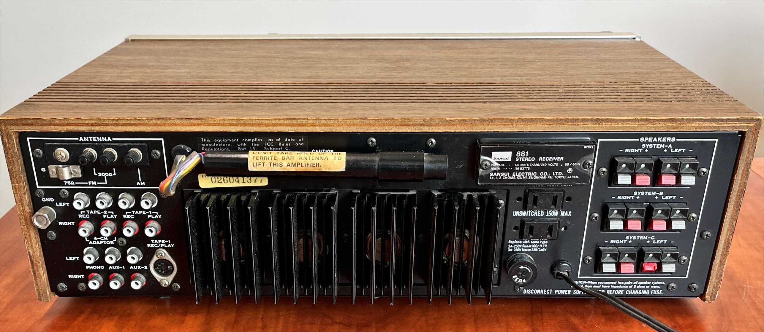 Amplituner SANSUI 881