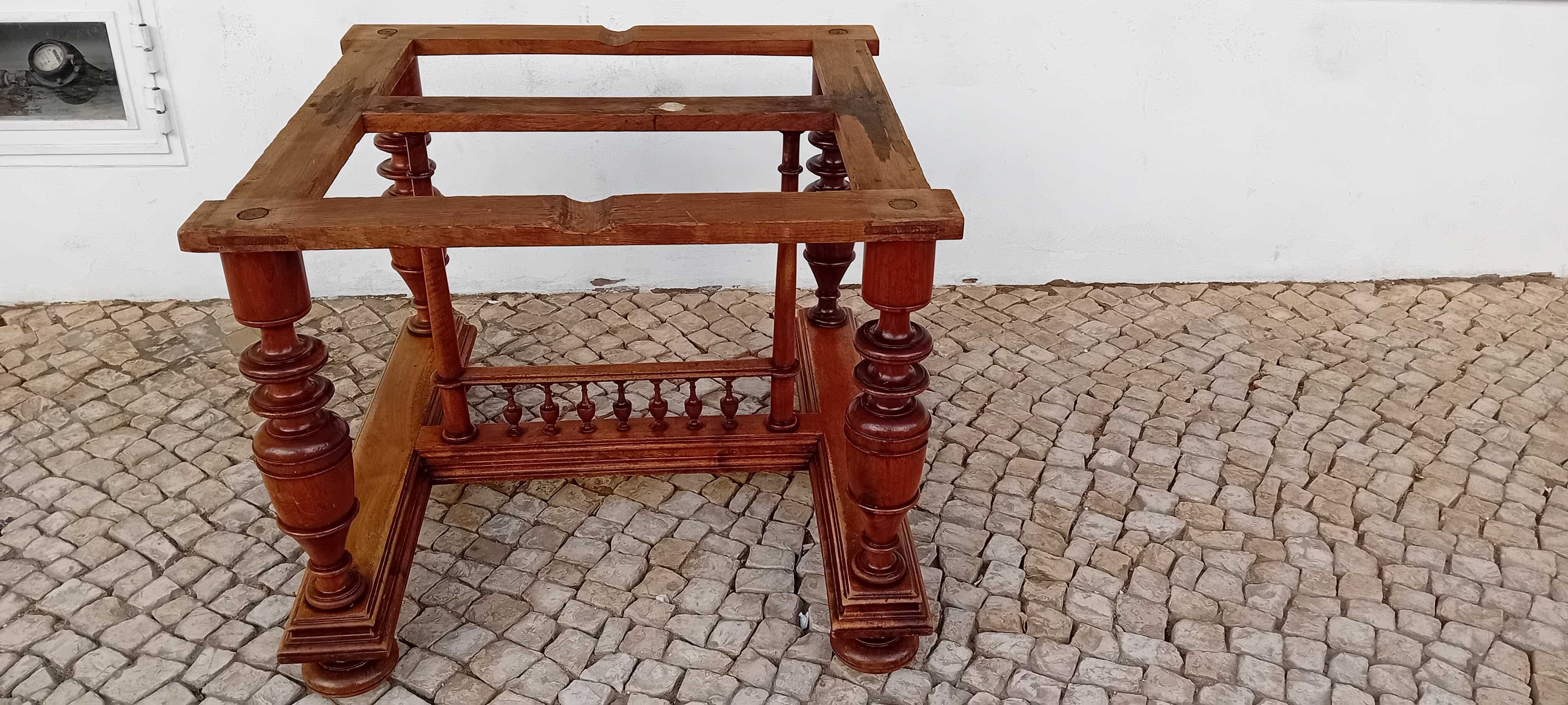 Estrutura de Mesa de Madeira Nobre 80 x 80 x 74 cm