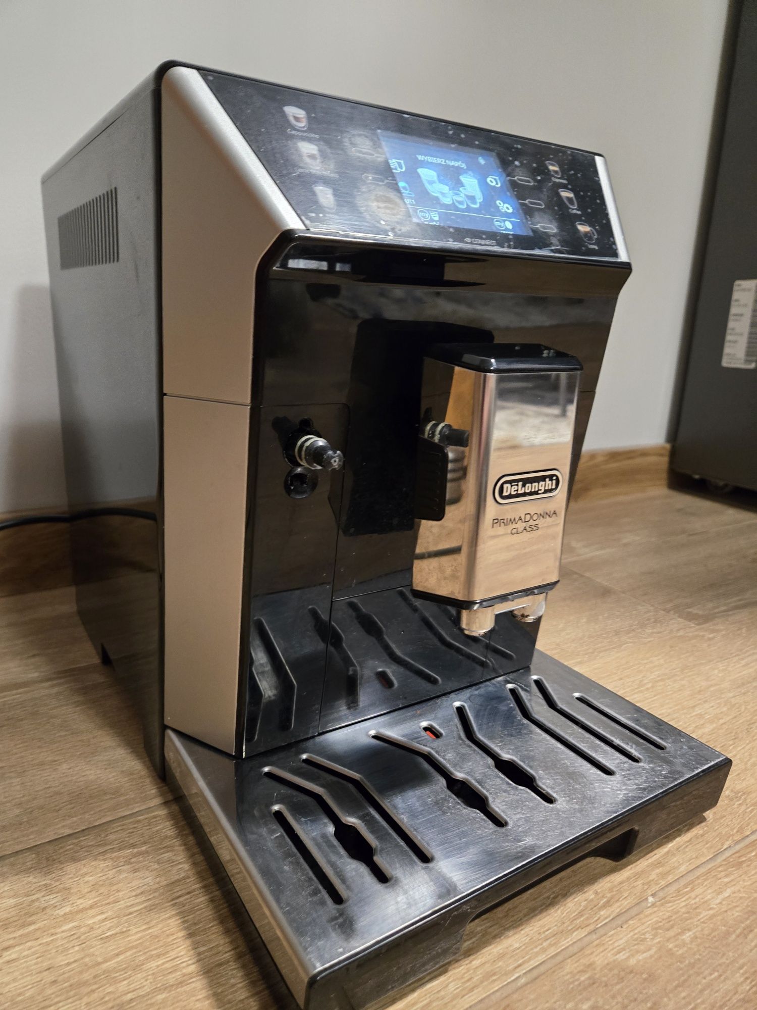 Ekspres De'longhi PrimaDonna Class