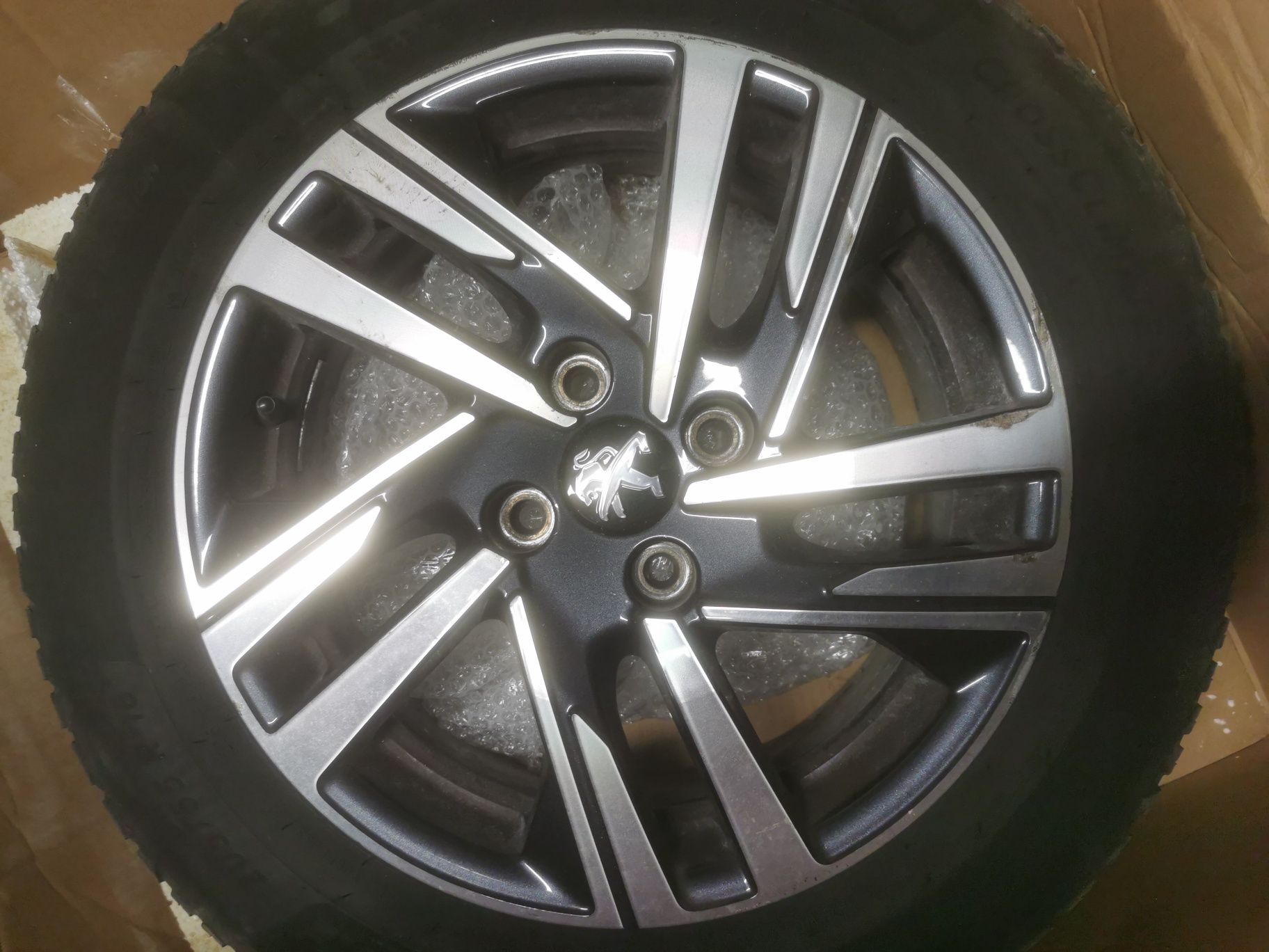 Felgi 16"  OEM Peugeot 208 II