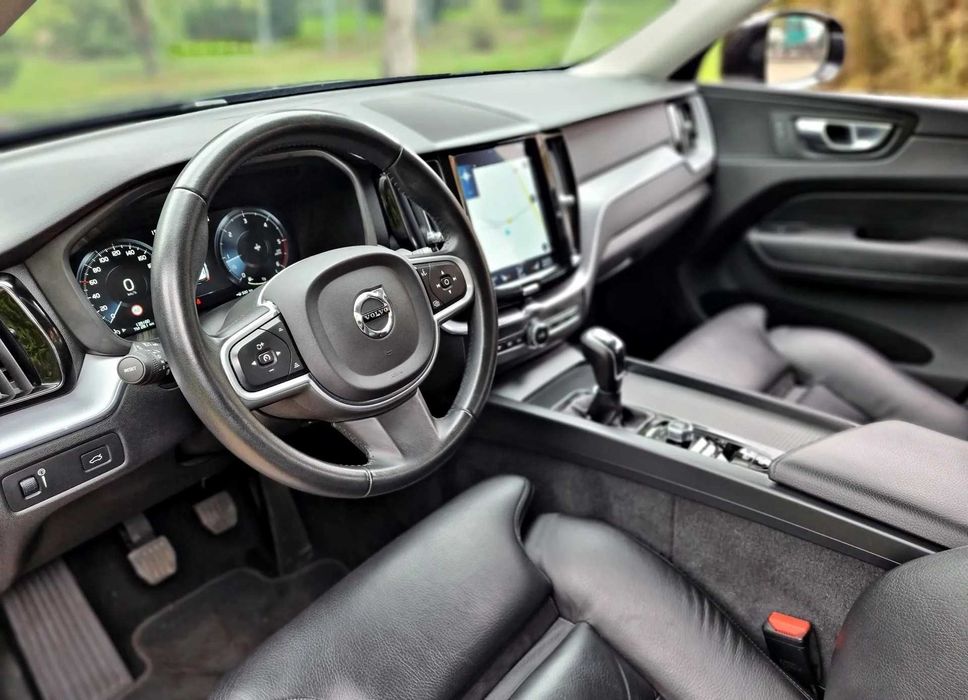 Авто з Європи Volvo XC 60 D3 Momentum Pro