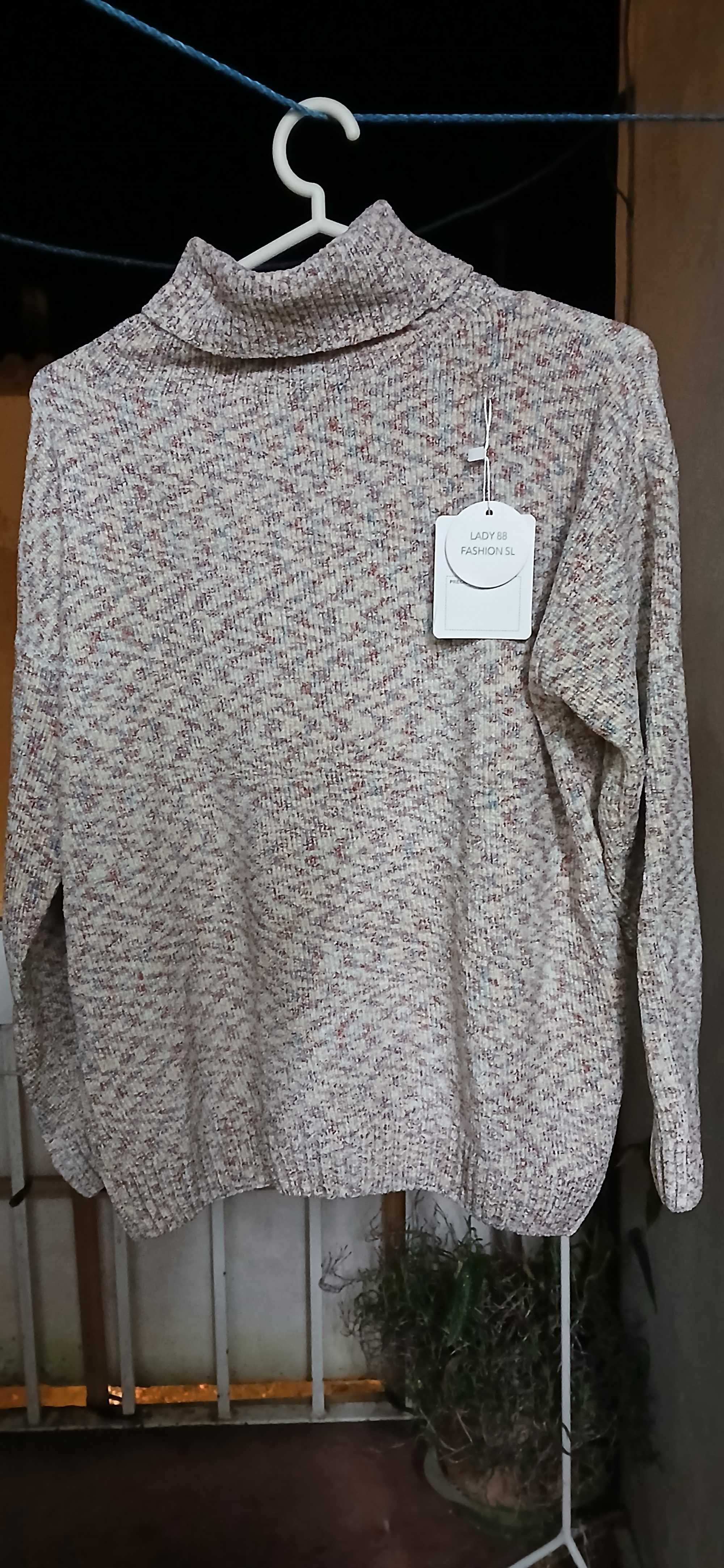 Camisola de gola alta de mulher