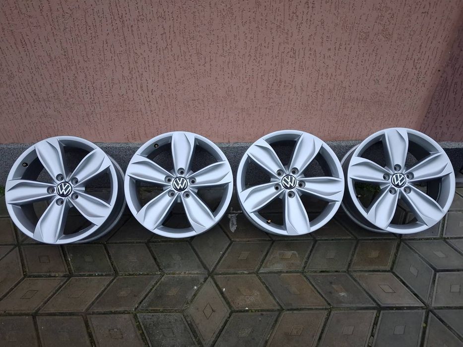 Оригінальні диски титани VW Passat B8 5/112R17 Istanbul стан Нових