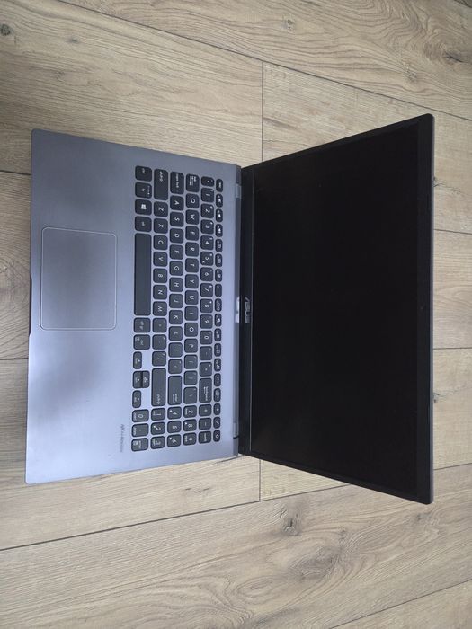 Asus  sonicmaster intel i7 10 gen 8gb ram 512 GB  ssd