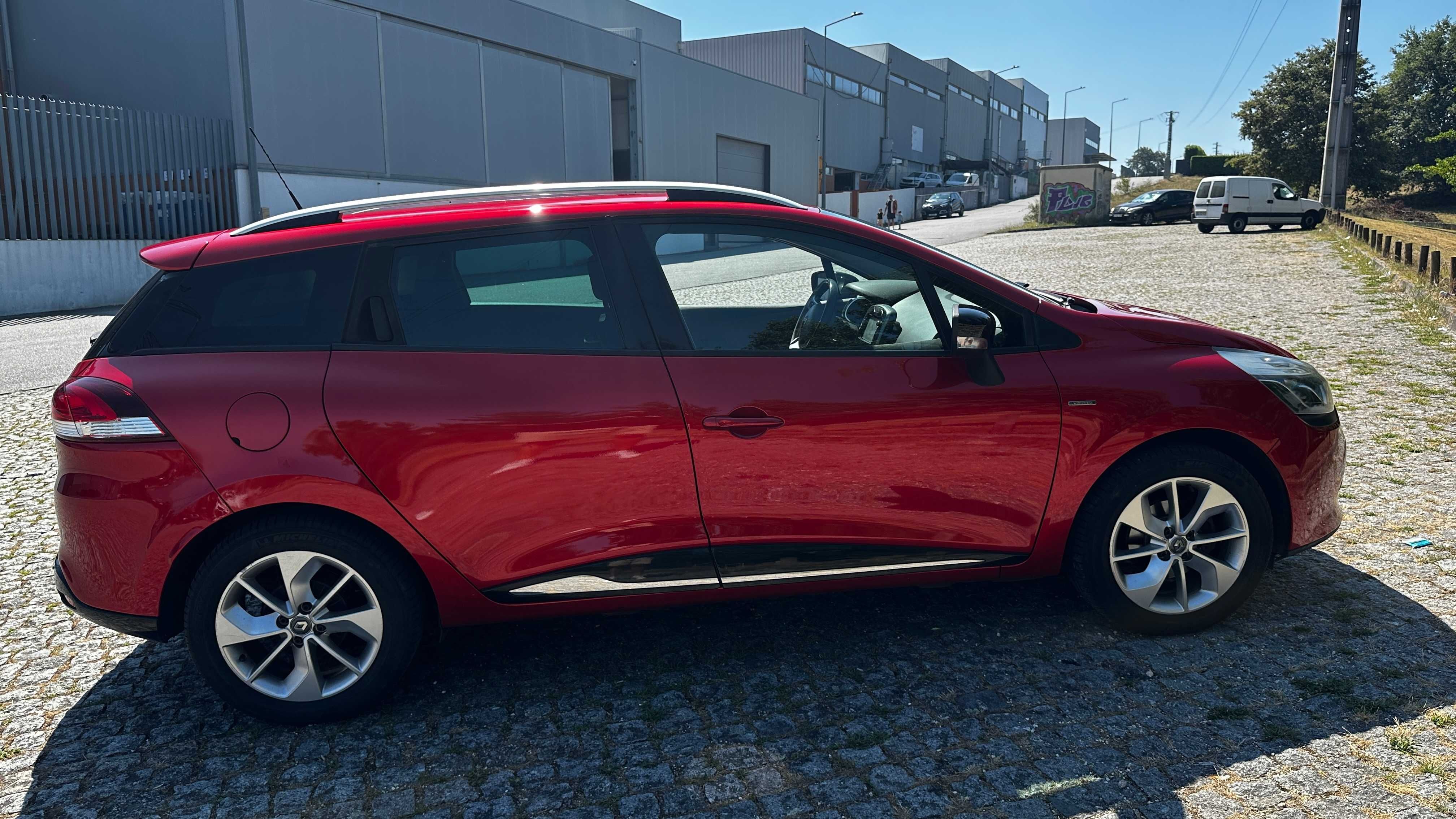 Renault Clio IV Sport Tourer - 15