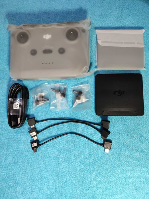 Квадрокоптер DJI Mavic 3