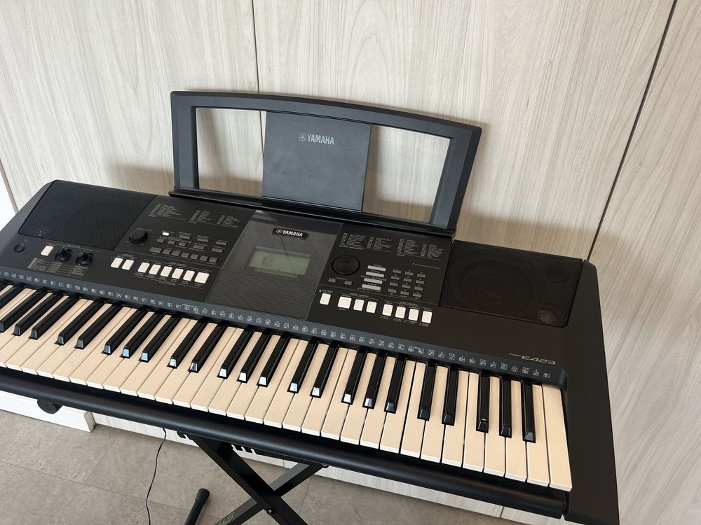 Keyborad yamaha PSR-E423 + stojak