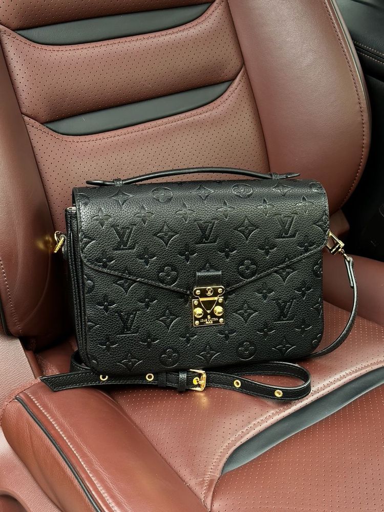 Torebka Louis Vuitton Pochette Metis Monogram Black