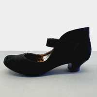 Skórzane czarne buty na niskim obcasie Bonprix rozmiar 39