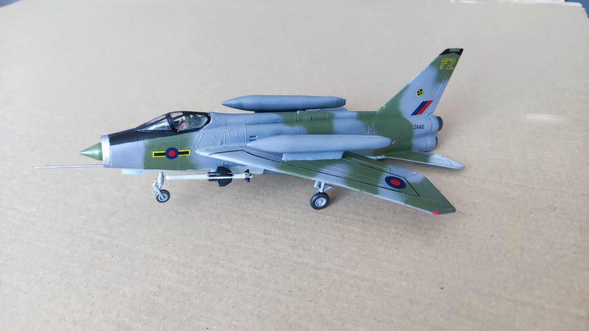 Сборная модель самолета 1:72 BAC Lightning F MK.6