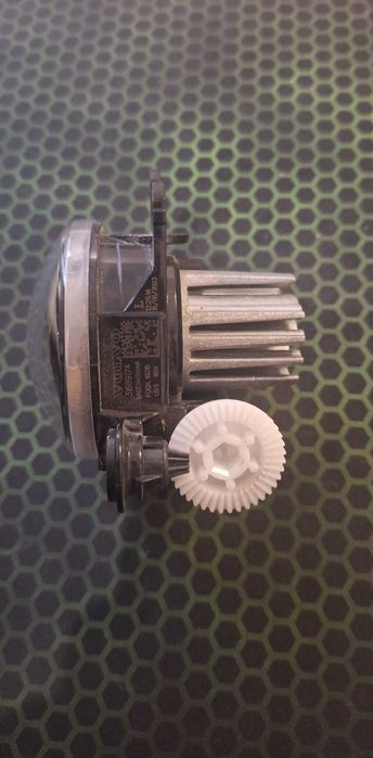 Polestar 2 фара протитуманна ліва