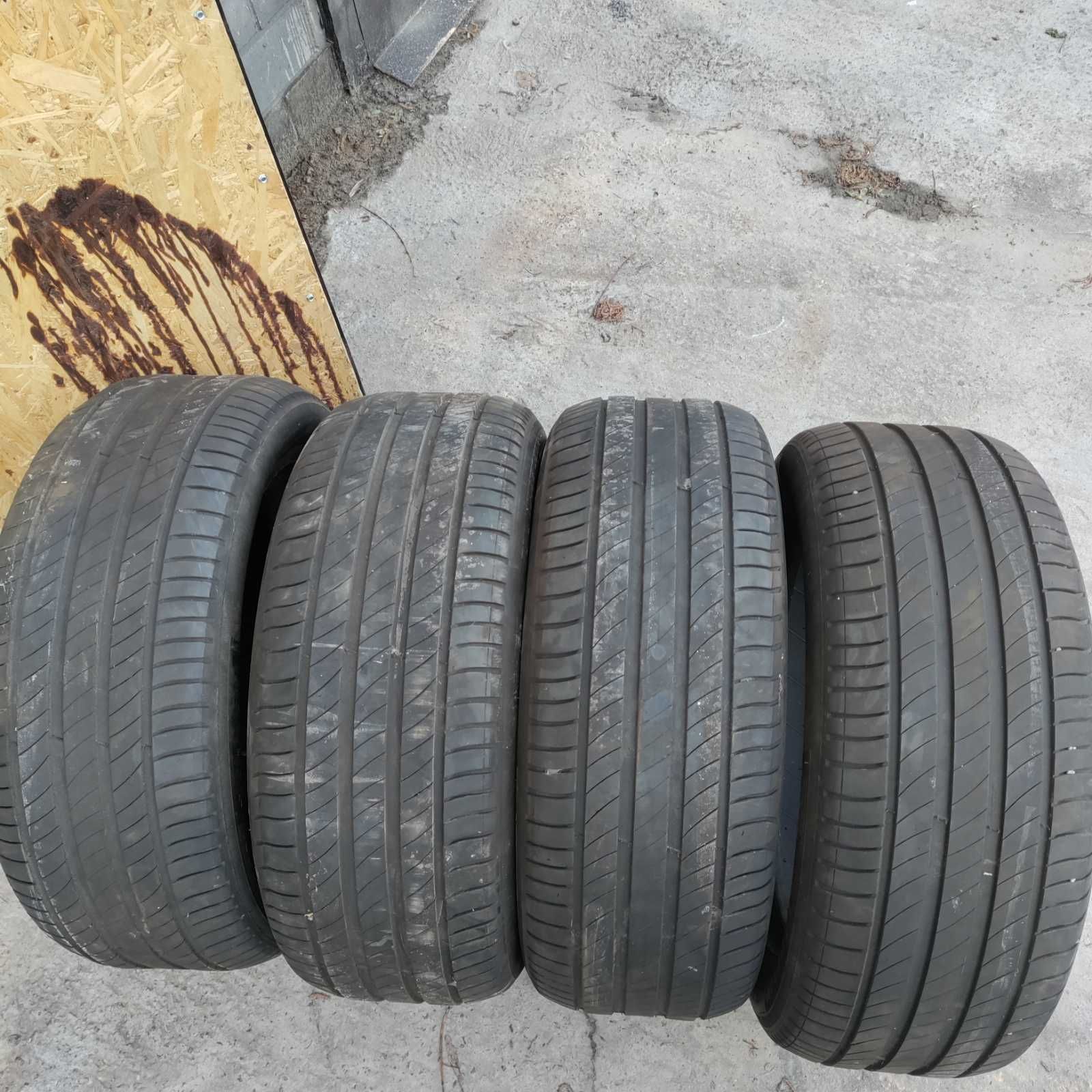 Літні шини MICHELIN 235/55 Р17 2020 року.