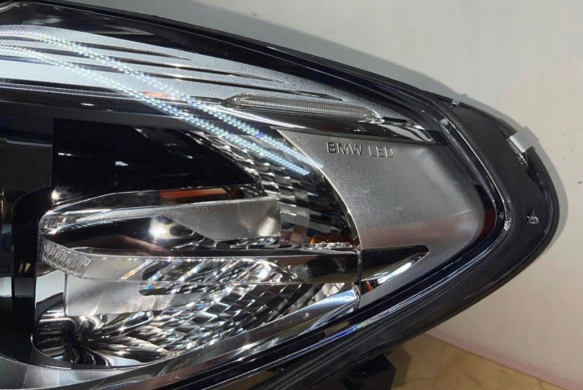 Фари передні BMW X3 X4 LED USA