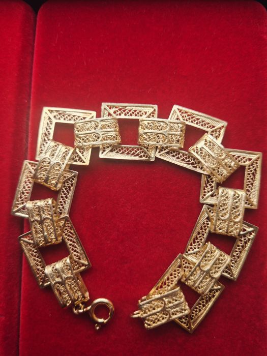 Pulseira em prata Dourada