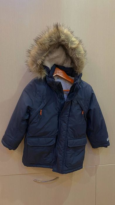 Зимняя куртка на 4-5 лет