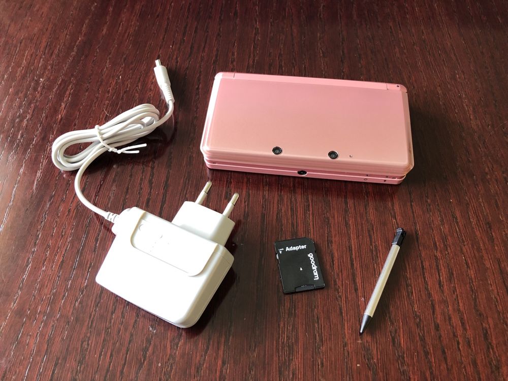 Konsola Nintendo 3DS Pink Pearl + akcesoria