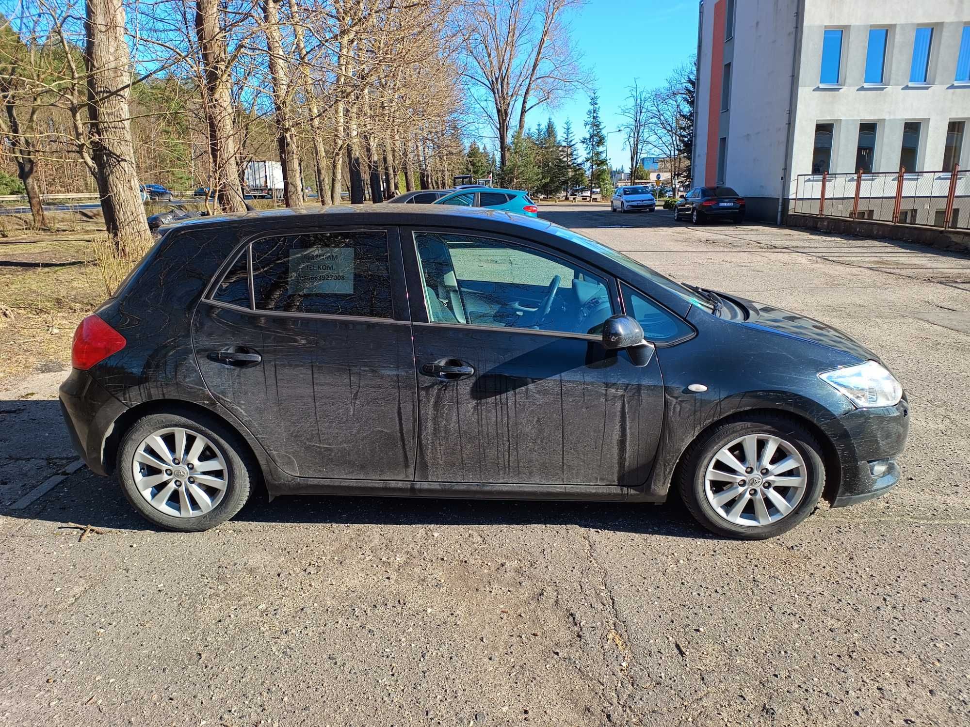 Sprzedam Toyotę Auris generacji 1 rocznik 2008