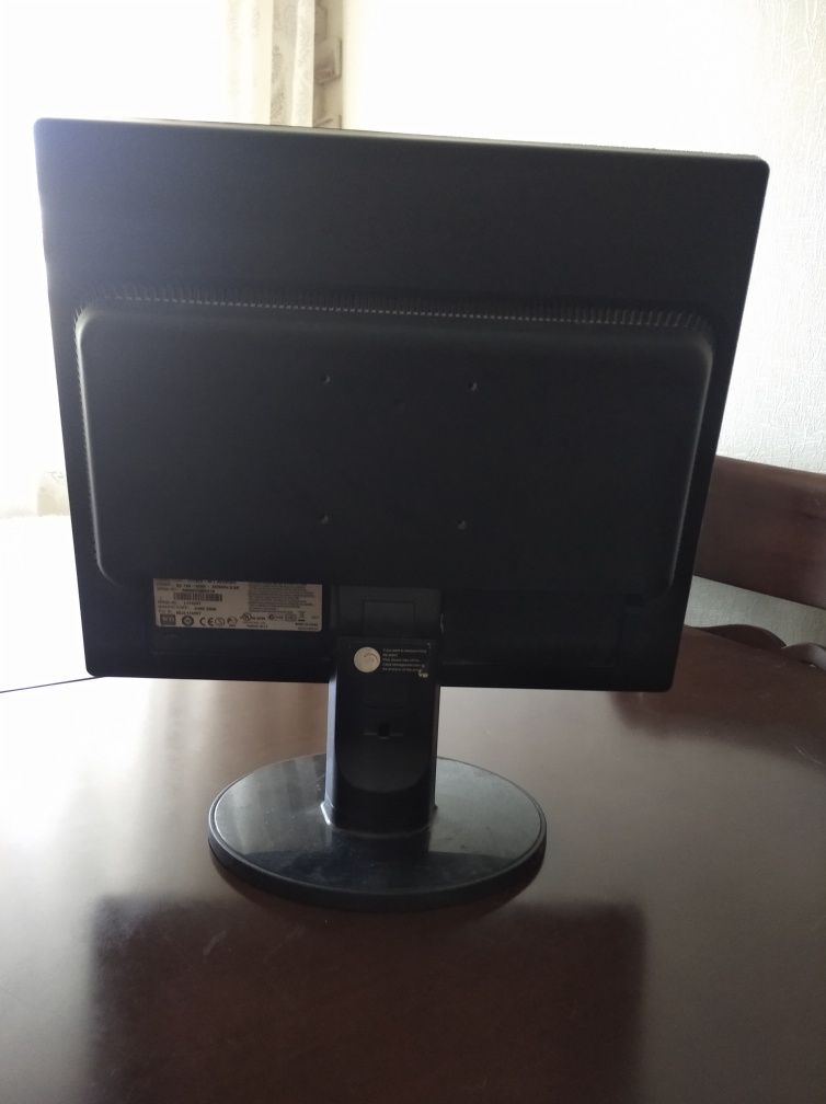 Монітор LG Flatron L1742S-BF