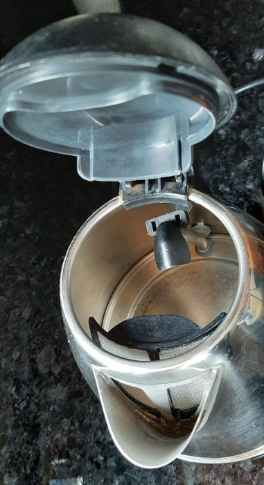 Fervedor eléctrico flama em inox 1lit