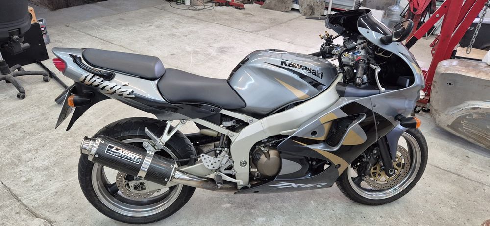Kawasaki Ninja zx6r