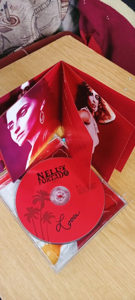 Cd- Nelly Furtado -"Loose"+2cd.Bonus.Patricia Kaas-Sexe Fort
Patricia