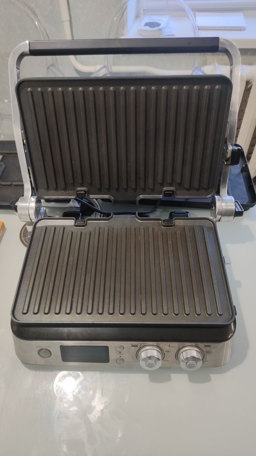 Гриль DELONGHI MultiGrill CGH1030D