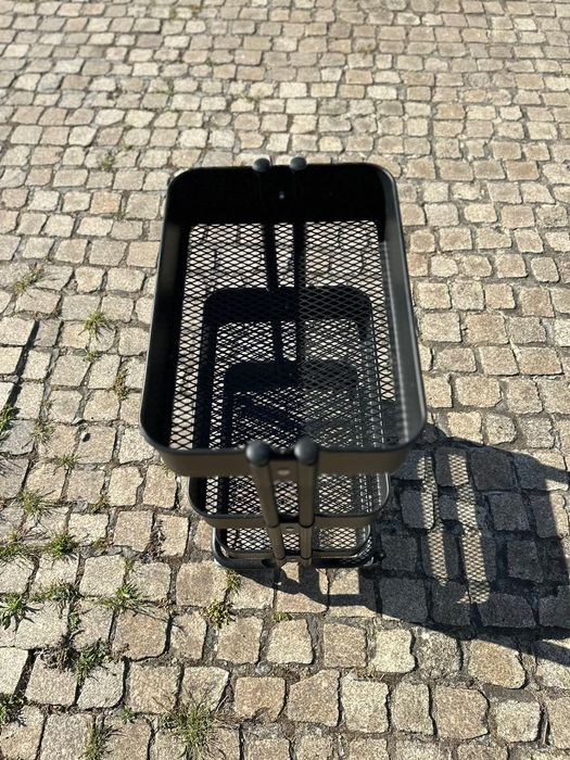 Carrinho de cozinha IKEA "RASKOG" em preto, 35x45x77 cm