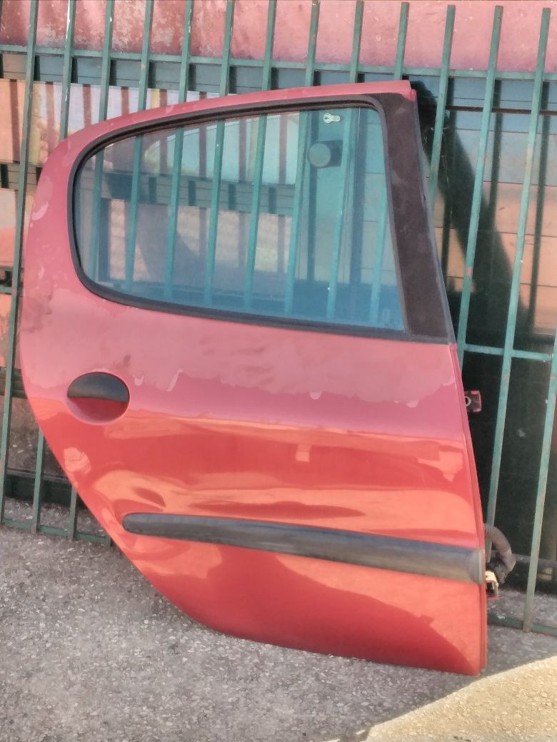 Porta Portas Nuas Peugeot 206 5 Portas Modelo 1998 a 2005 Cor Bordeux