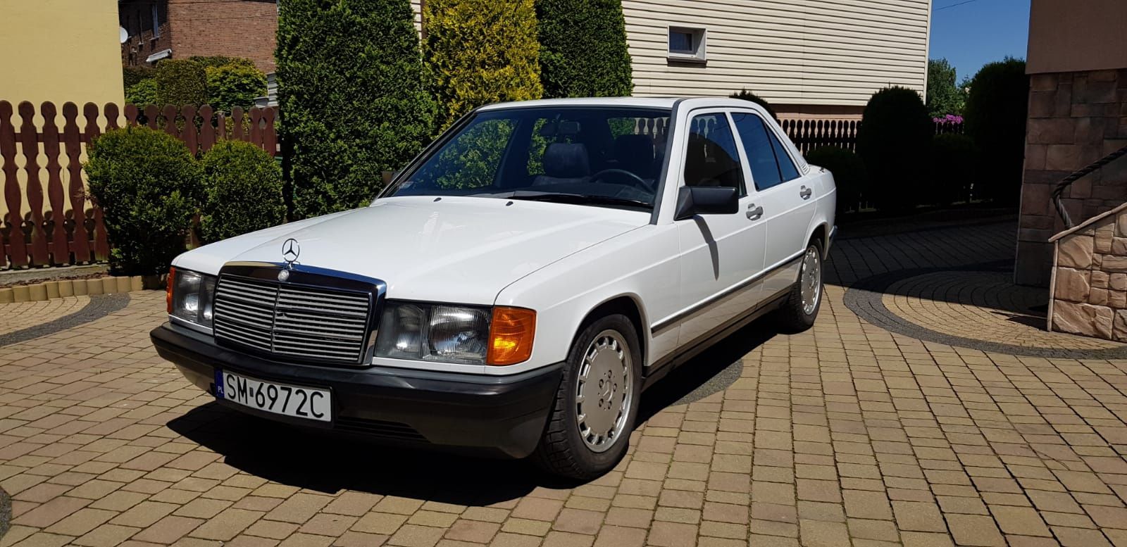 Mercedes-Benz 190E (Możliwa zamiana na motocykl)