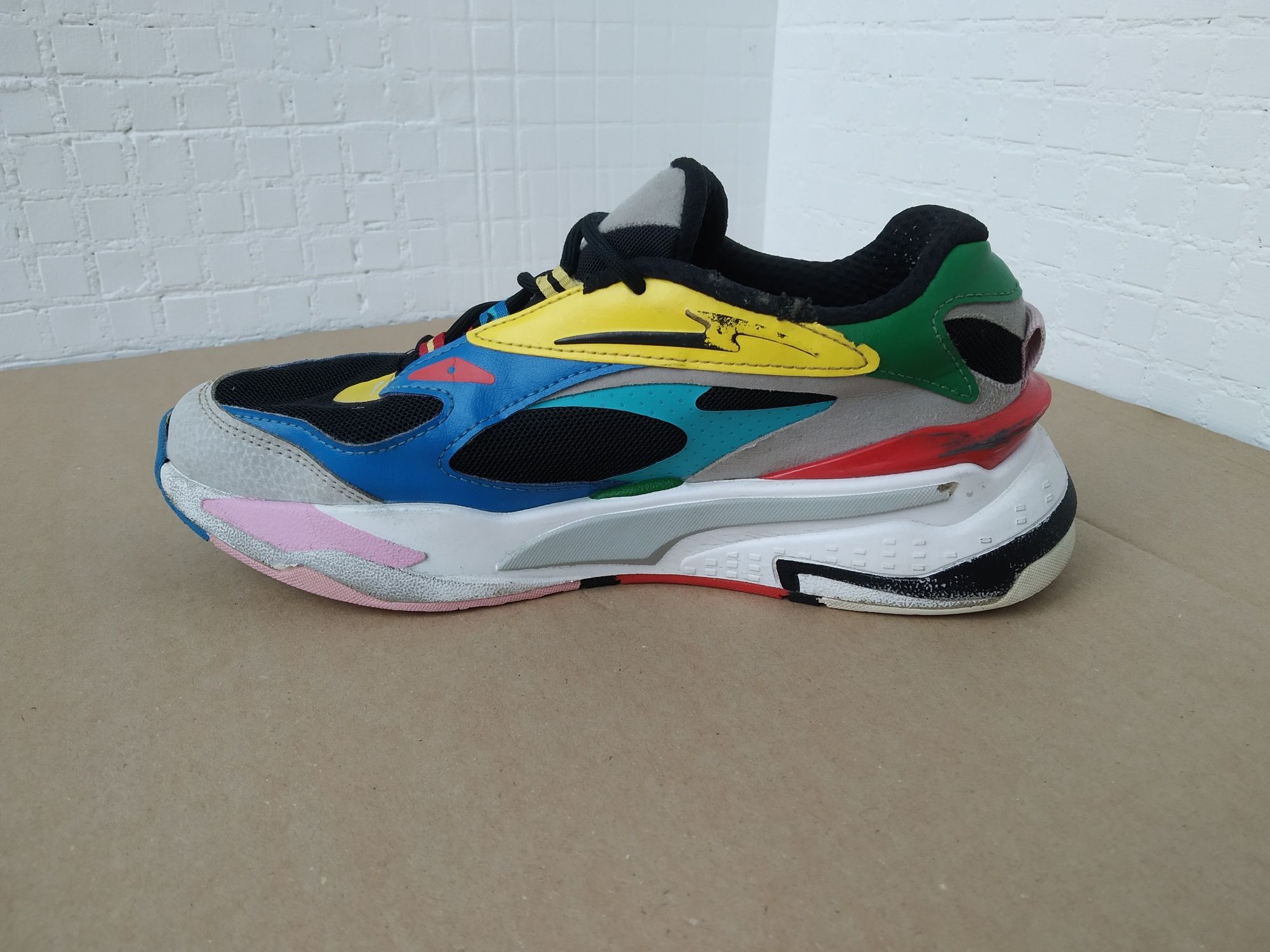 Оригінал кросівки PUMA кольоровіі б/в